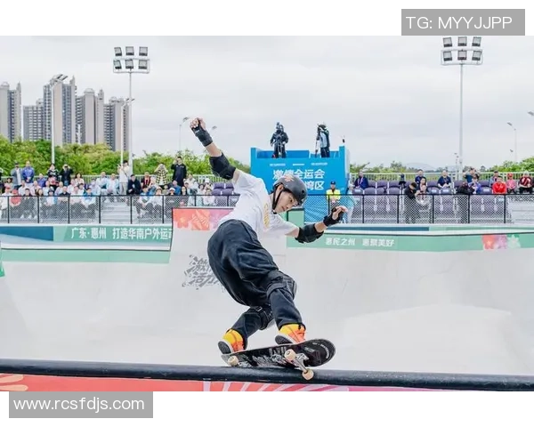 专业分析杭州滑板队包夹战术的优势与应用技巧 专业分析杭州滑板队包夹战术的优势与应用技巧